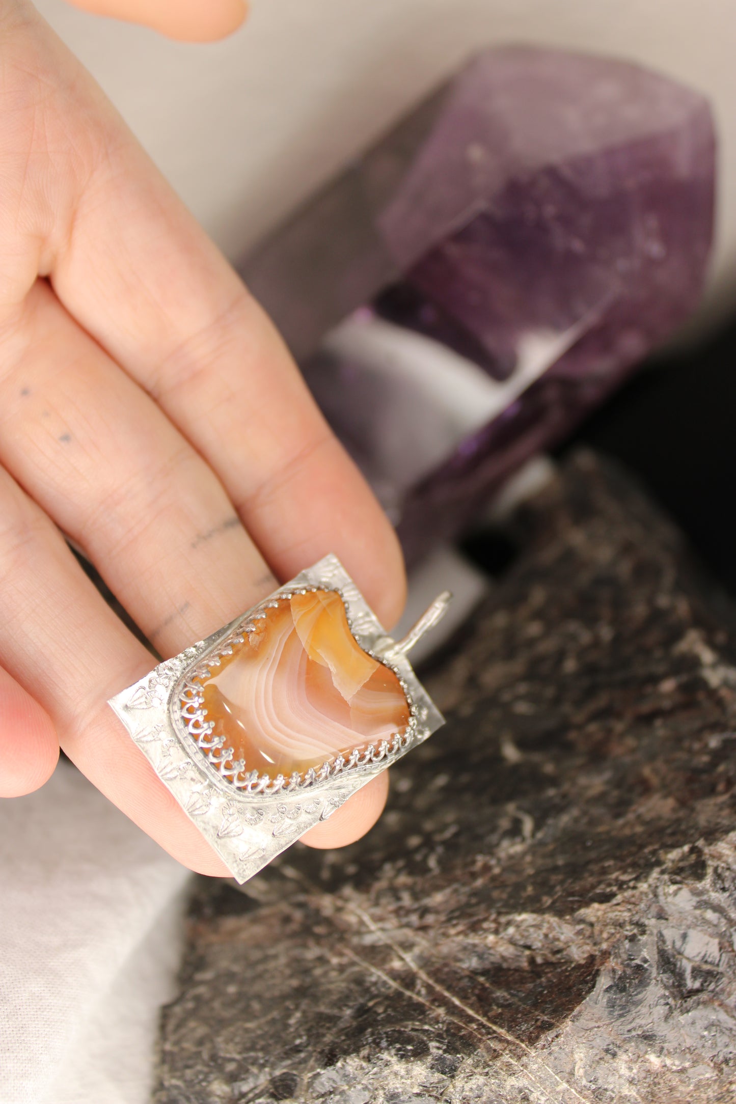 Unusual Distinct Sterling Silver Pendant Jewelry with Orange Lace Agate Stone