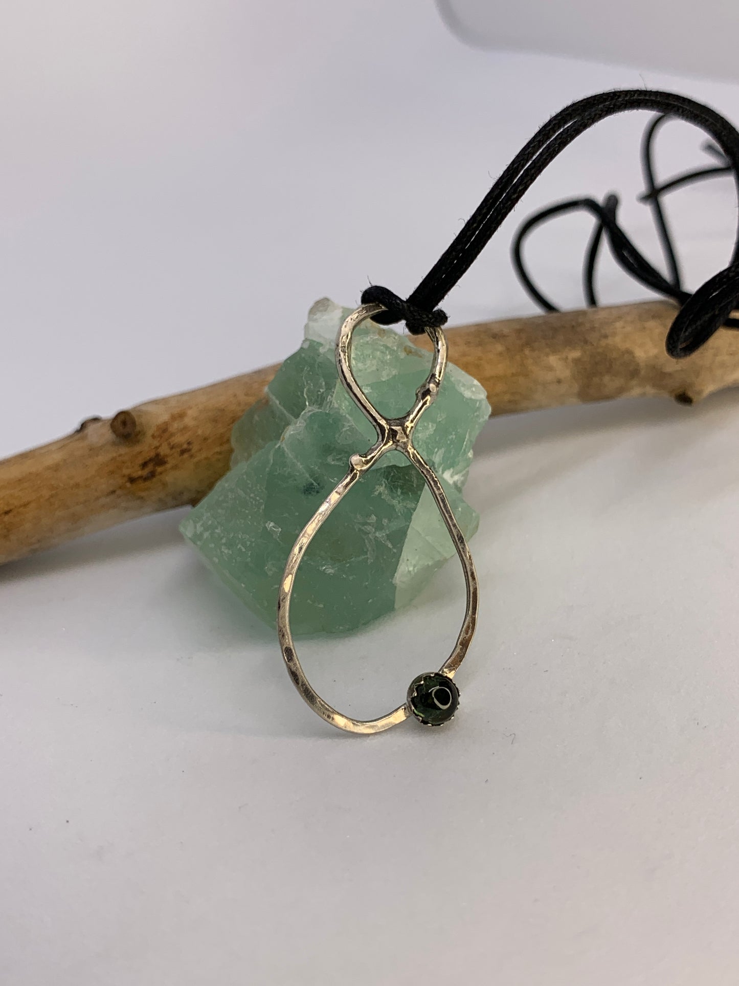 Sterling Silver Green Tourmaline Infinity Geometric Pendant. 